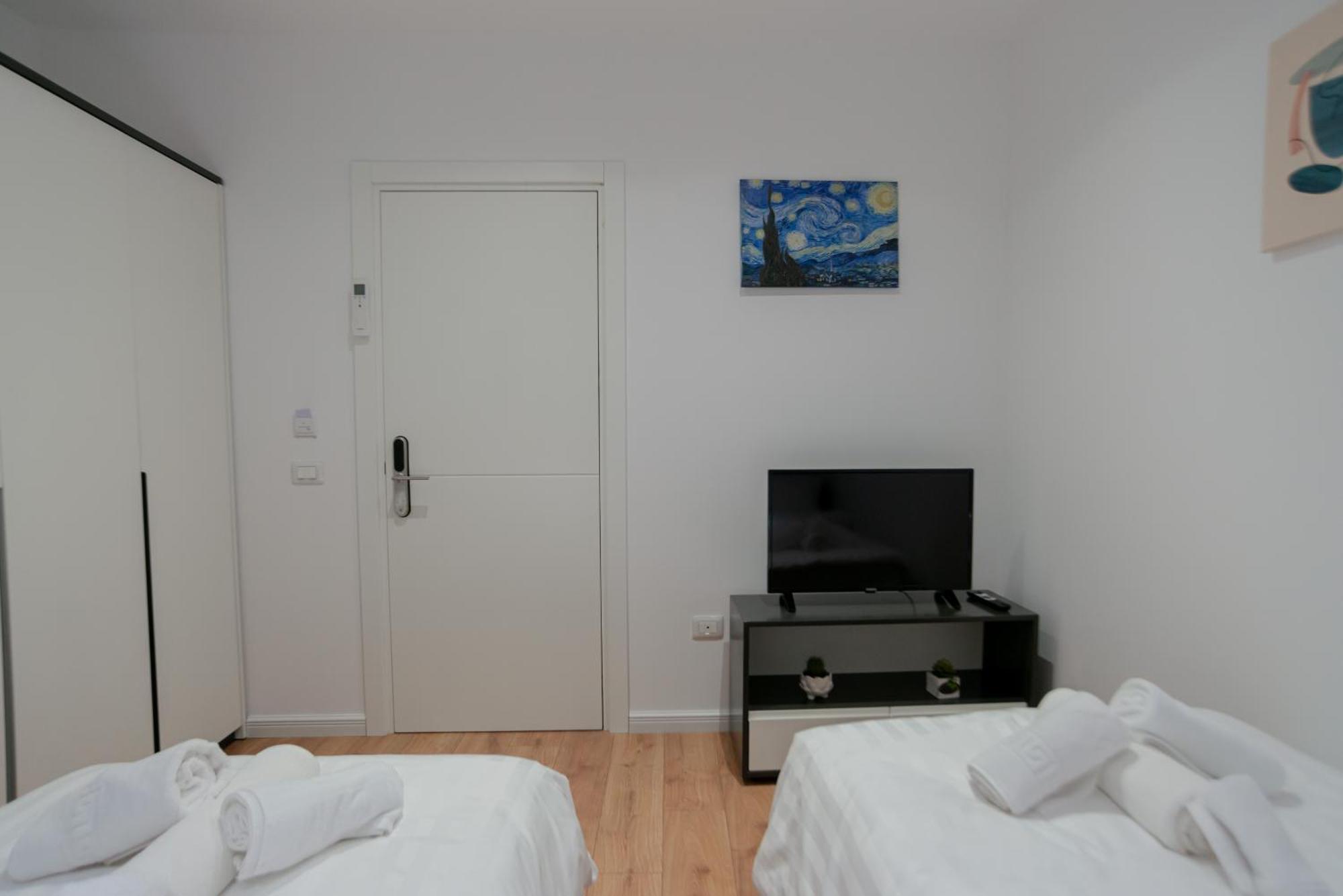 La Gioia Apartment 티라나 외부 사진